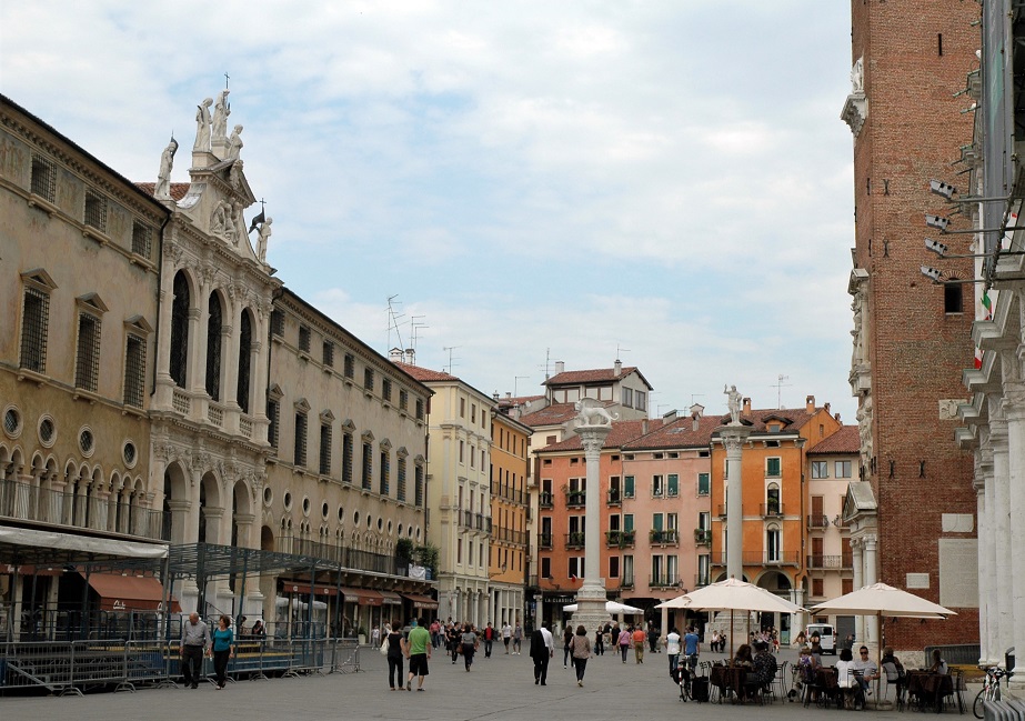 Piazza dei Signori a Vicenza: cosa vedere in un giorno