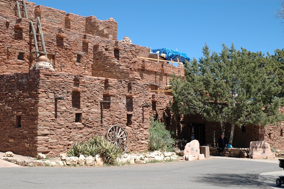 Un edificio del Grand Canyon Village nel South Rim