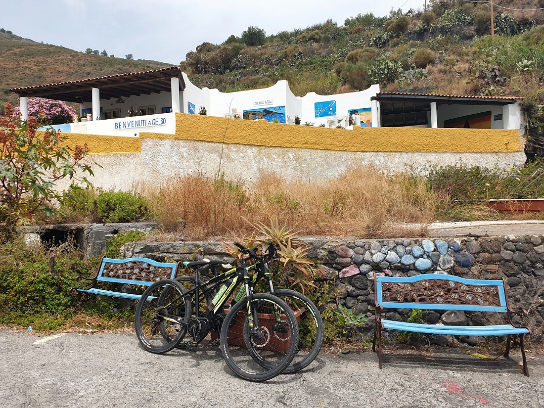 Le nostre e-bike a Gelso sull'isola di Vulcano