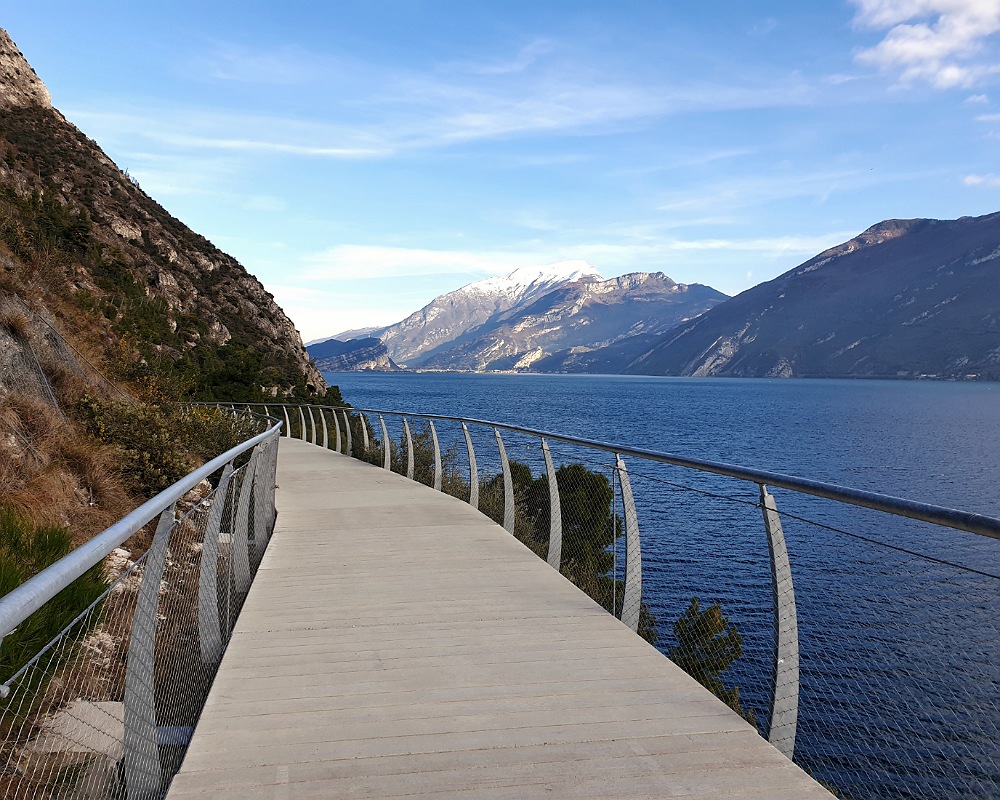 passeggiata vicino a Riva del Garda: ciclopedonale di Limone